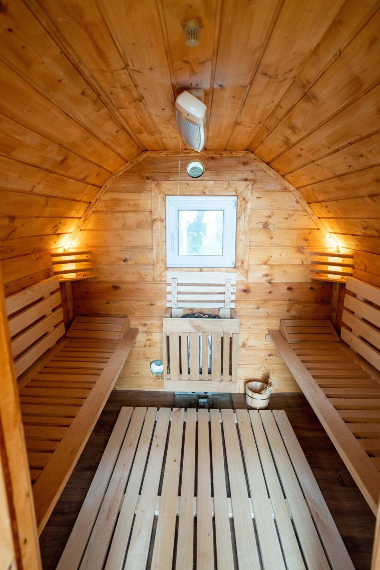 Hotel Glamping Hisice Orlic Muta Exteriér fotografie